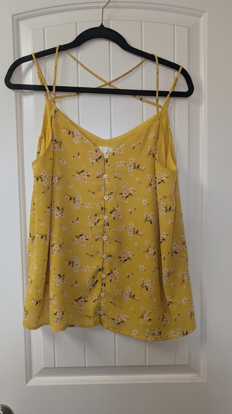 Charming Charlie's Yellow Floral V-Neck Camisole Button Front L Women